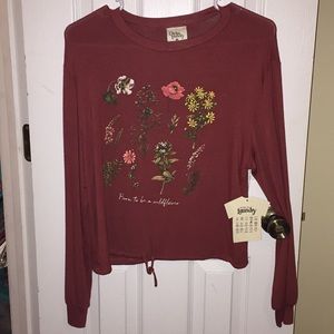 Dirtee Laundry shirt “Born to be a wildflower”